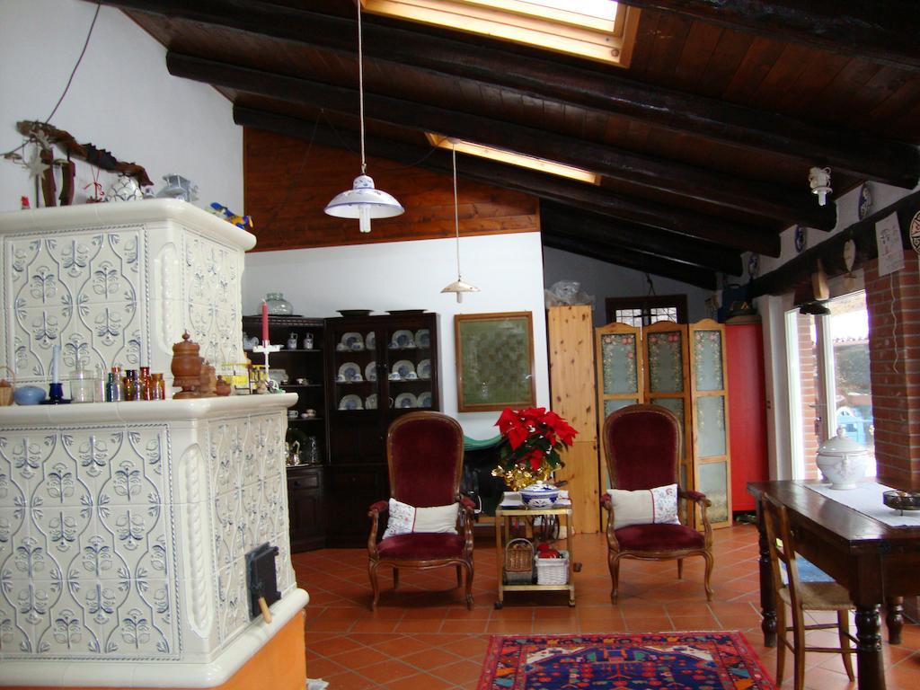 Cascina Nel Bosco Bed & Breakfast Moncucco Torinese Bagian luar foto