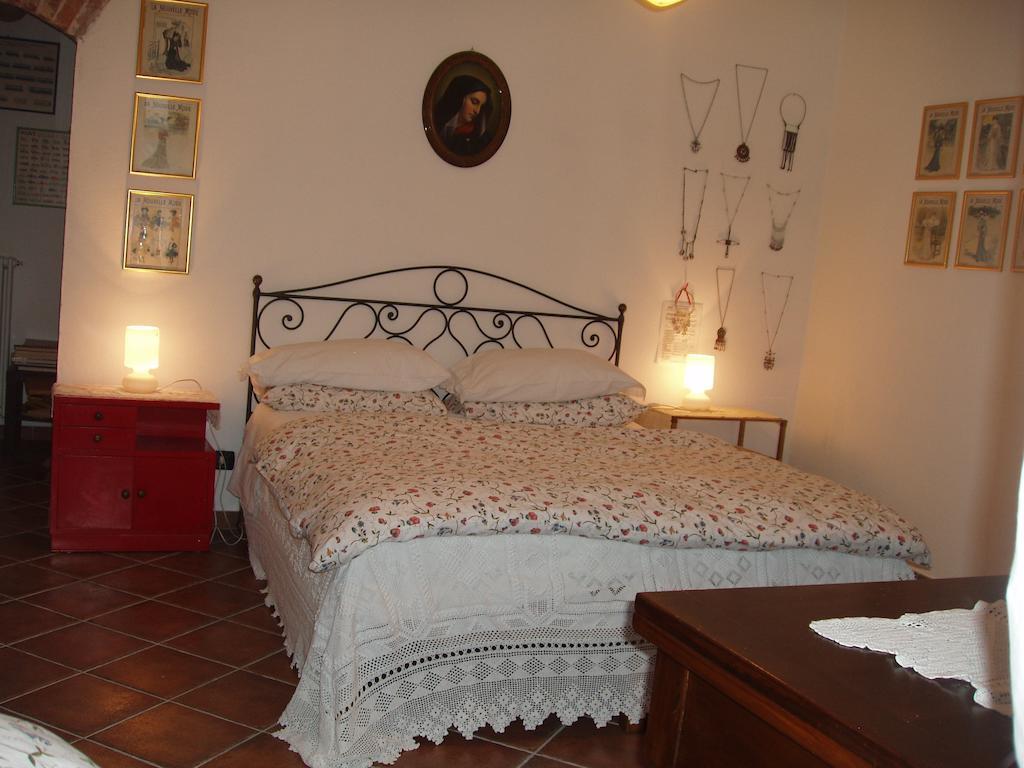 Cascina Nel Bosco Bed & Breakfast Moncucco Torinese Bagian luar foto