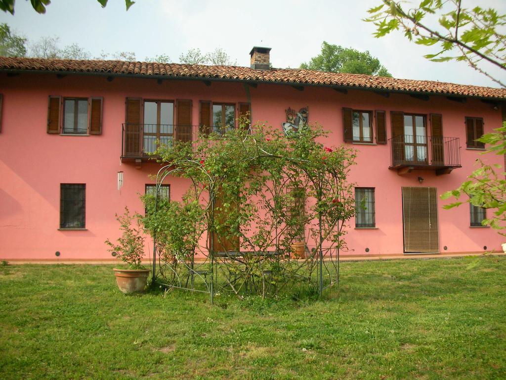 Cascina Nel Bosco Bed & Breakfast Moncucco Torinese Bagian luar foto