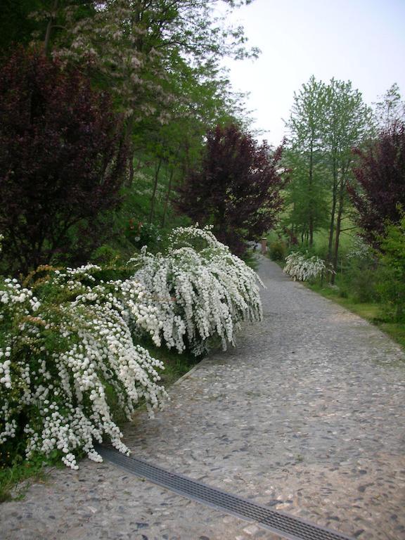 Cascina Nel Bosco Bed & Breakfast Moncucco Torinese Bagian luar foto